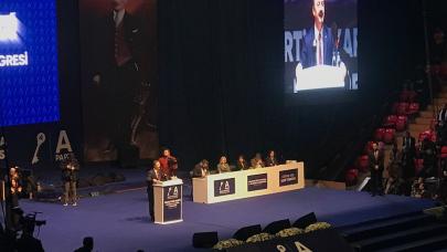 Yavuz Ağıralioğlu'ndan AK Parti Kongresine: Farklı salonlarda aynı şeyi söyleyeceksek bu memleket yönetilememiştir