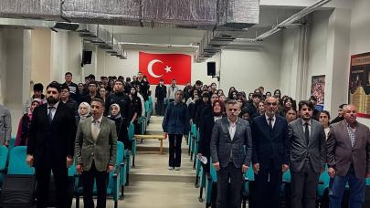 Okul koridorlarında Abdürrahim Karakoç şiirleri yankılandı