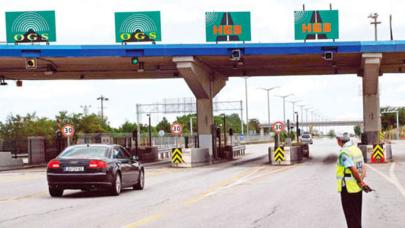 Yabancı plakalı araçlar, otoyol ücretlerini ödemeden Türkiye'yi terk edemeyecek