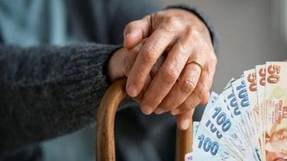 Emeklilerin ikramiye farkları yarından itibaren hesaplara yatırılıyor