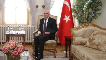 Bakan Şimşek: "Enflasyon beklentilerindeki iyileşme mücadelemize güç katıyor"