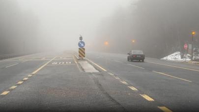 Bolu Dağı'nda sis hakim oldu