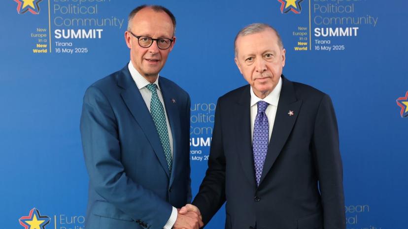 Cumhurbaşkanı Erdoğan, Almanya Başbakanı Merz ile Tiran'da görüştü
