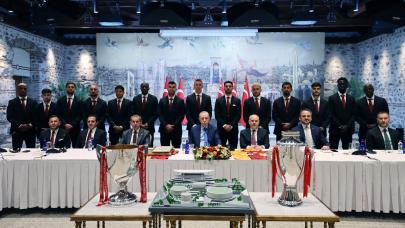 Cumhurbaşkanı Erdoğan, Galatasaray kadrosunu ağırladı