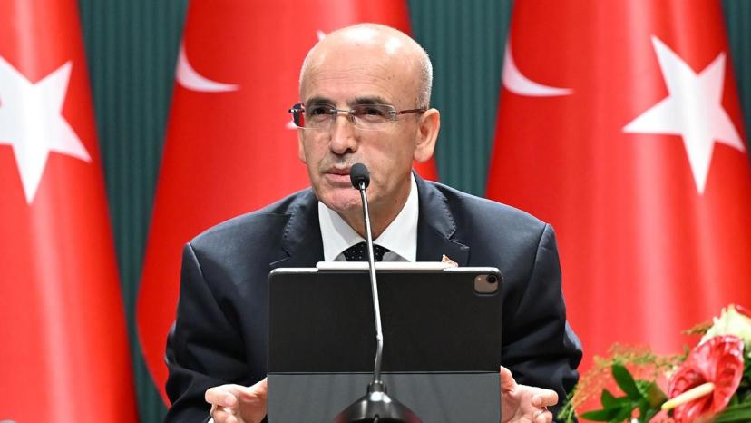 Mehmet Şimşek, Endonezya Maliye Bakanı Sri Mulyani Indrawati ile bir araya geldi