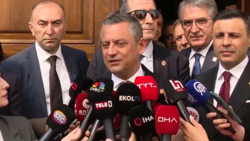 Özgür Özel'den AYM kararına tepki: "Bu cinayeti işlemeyiz"