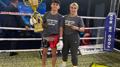 Çağatay Kıvrak, Antalya’daki Muaythai Şampiyonasında nakavtla zafer kazandı!