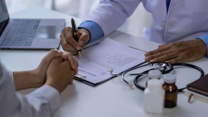 Aile Hekimlerine müjde: 6 ay şartı 1 yıla çıkıyor