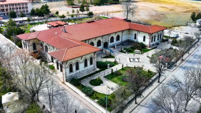 Hitit Kraliyetinden 4 kuşaklık miras: İspekçir Steli Sivas'ta sergileniyor