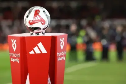 FIFA'dan Süper Lig ve alt lig ekiplerine transfer yaptırımı